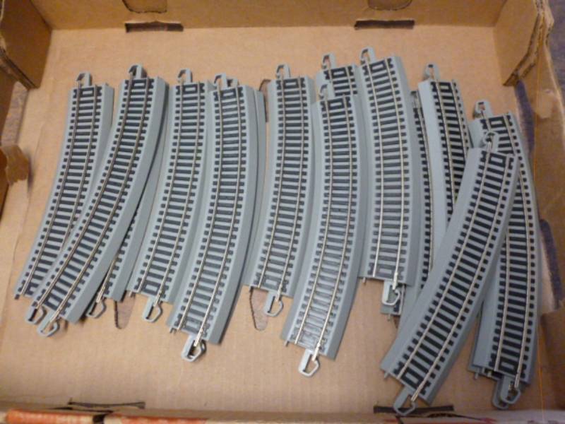 lot 138 image: Bachmann HO Scale Train Track