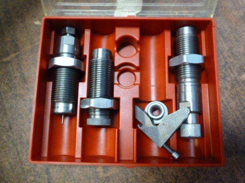 lot 199 image: Reloading Item
