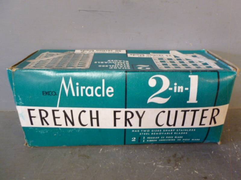 lot 222 image: Vintage Kitchen