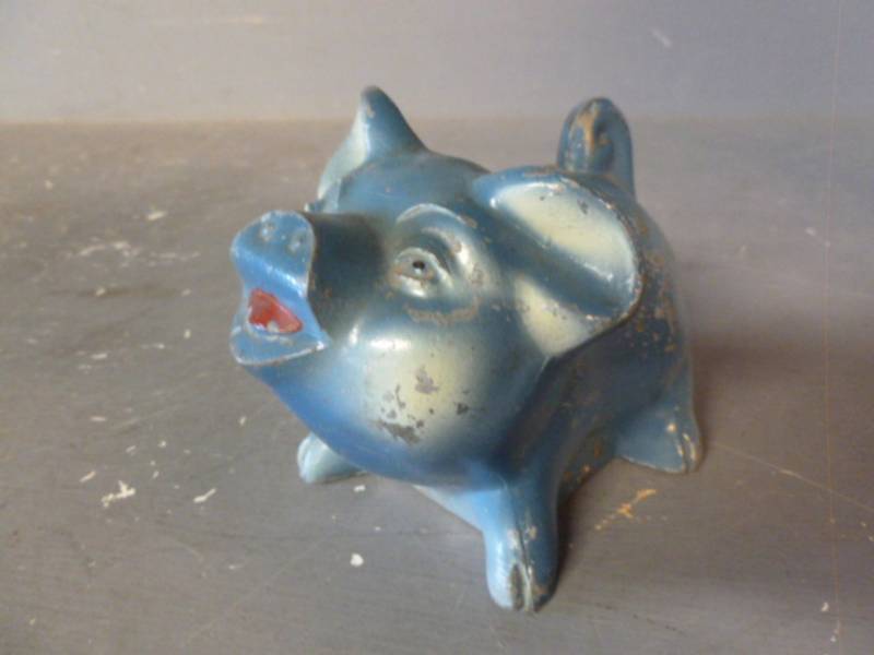 lot 247 image: Vintage Coin Bank