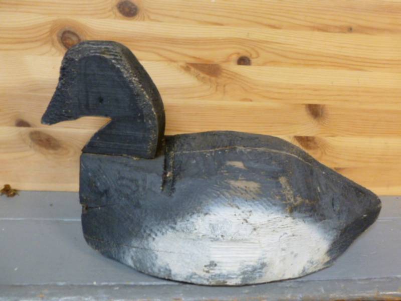 lot 288 image: Wooden Duck Decoy