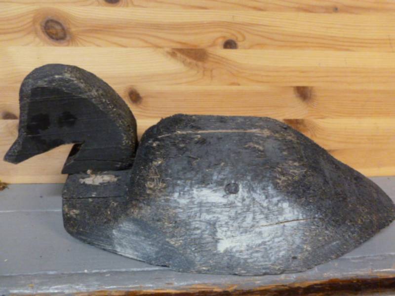 lot 290 image: Wooden Duck Decoy