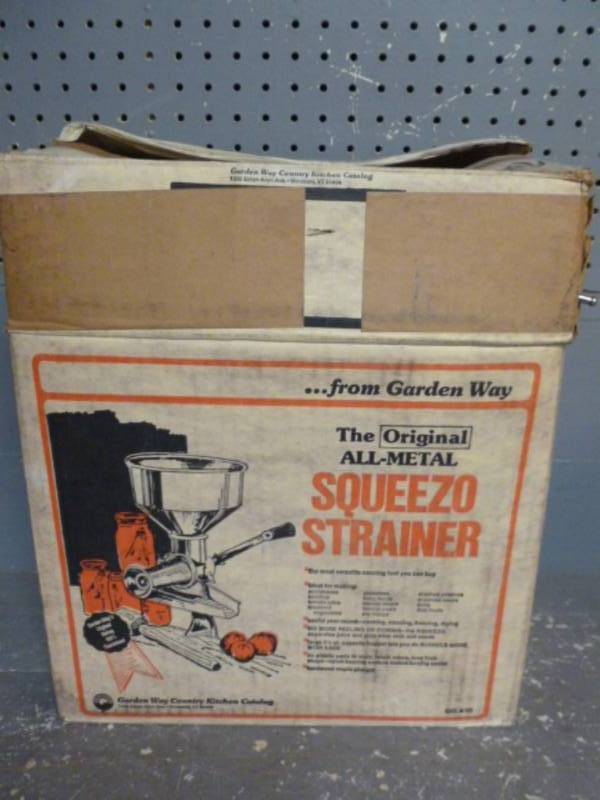 lot 295 image: Vintage Kitchen