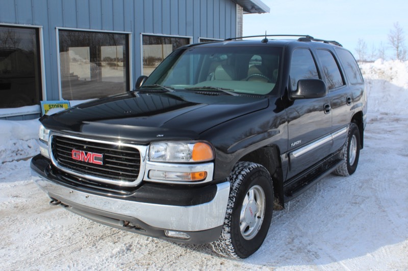 2002 GMC Yukon 4x4 - 122,783 Miles - One Owner -