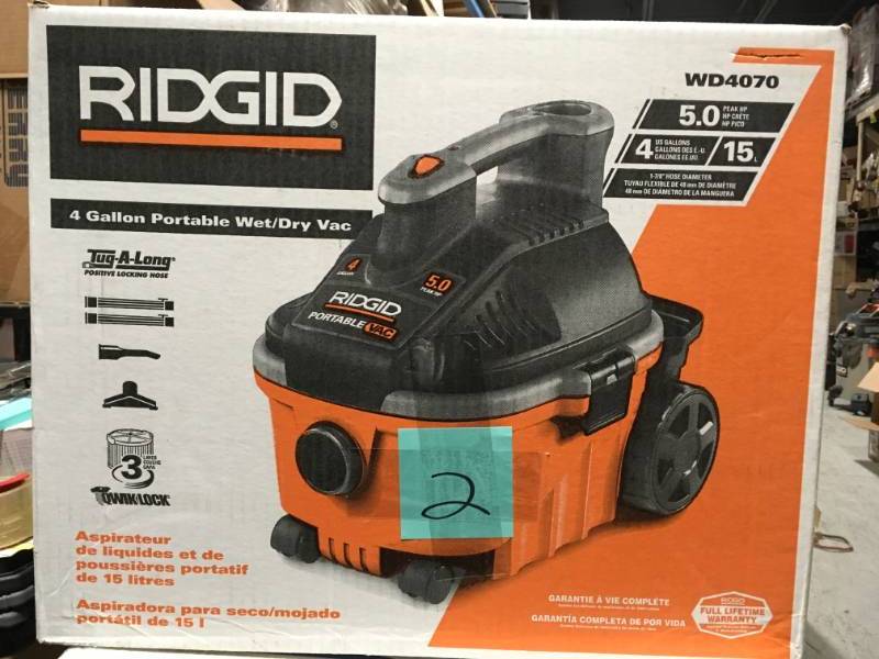 RIDGID 4 Gal. 5.0-Peak HP Portable WetDry Vacuum in good condition