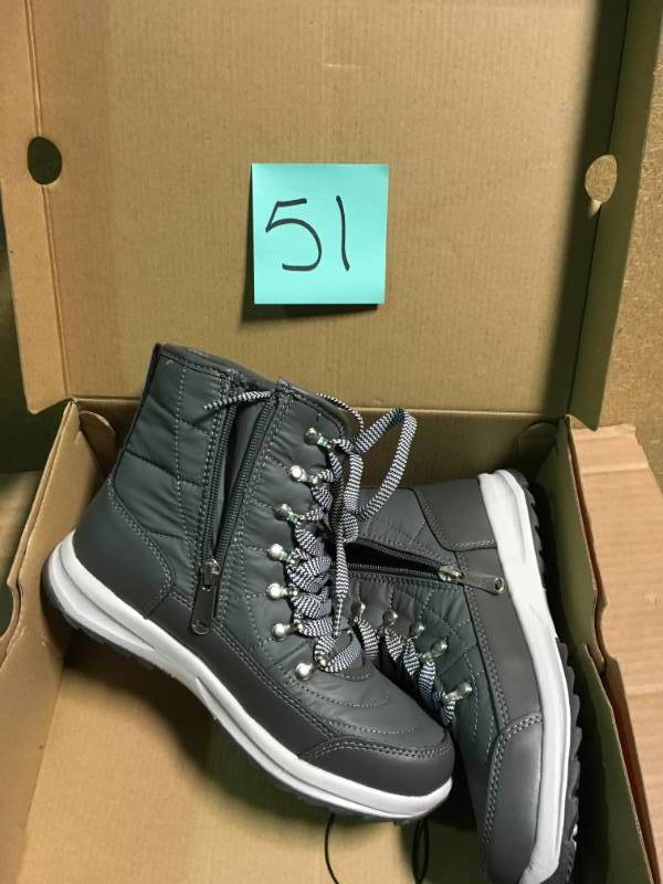 Weatherproof Brand, Ladies Sneaker Boot, Grey, Sz 6 not used