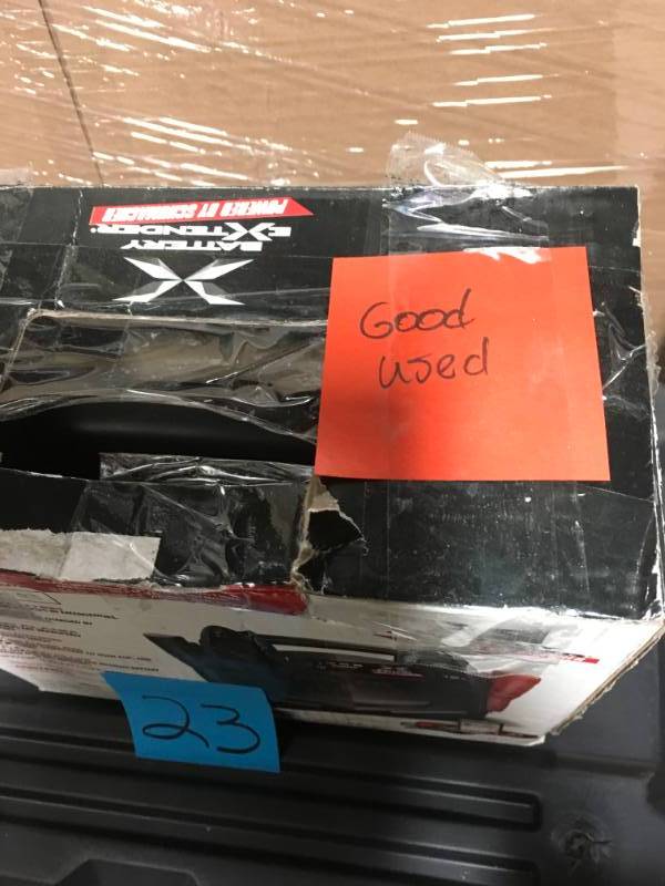 Schumacher Battery Extender 12-Volt, 400 Amp Battery Jump Starter USED in good condition