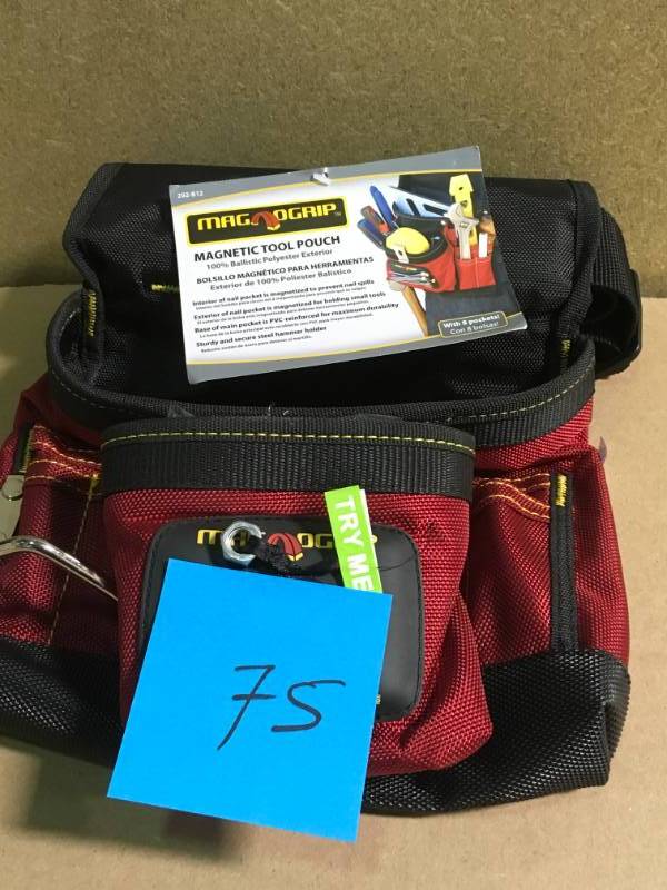 MagnoGrip 8-Pocket Magnetic Tool Pouch  in like new condition