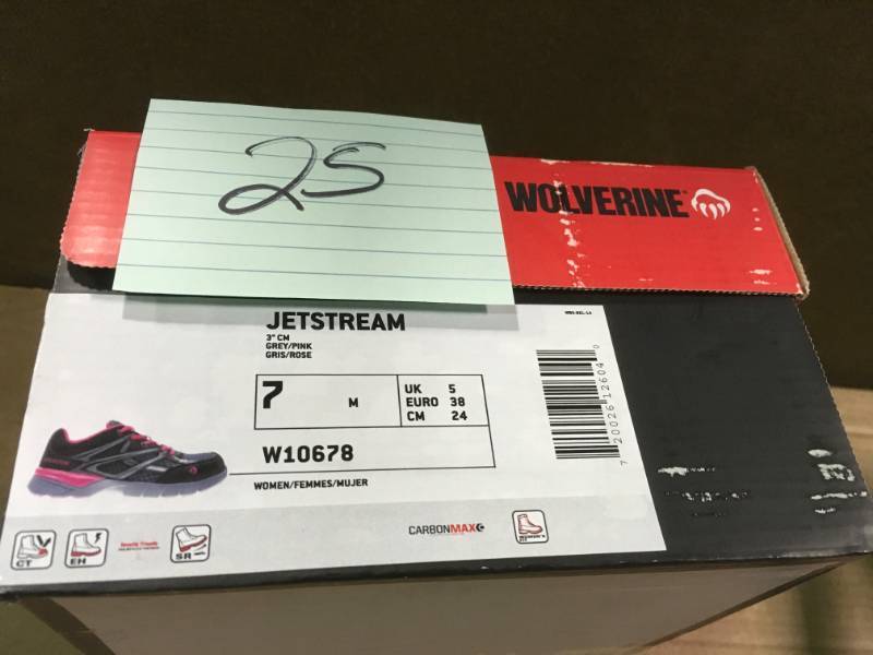 lot 25 image: WOMENS JETSTREAM CARBONMAX SAFETY TOE SHOE SZ 7 not used