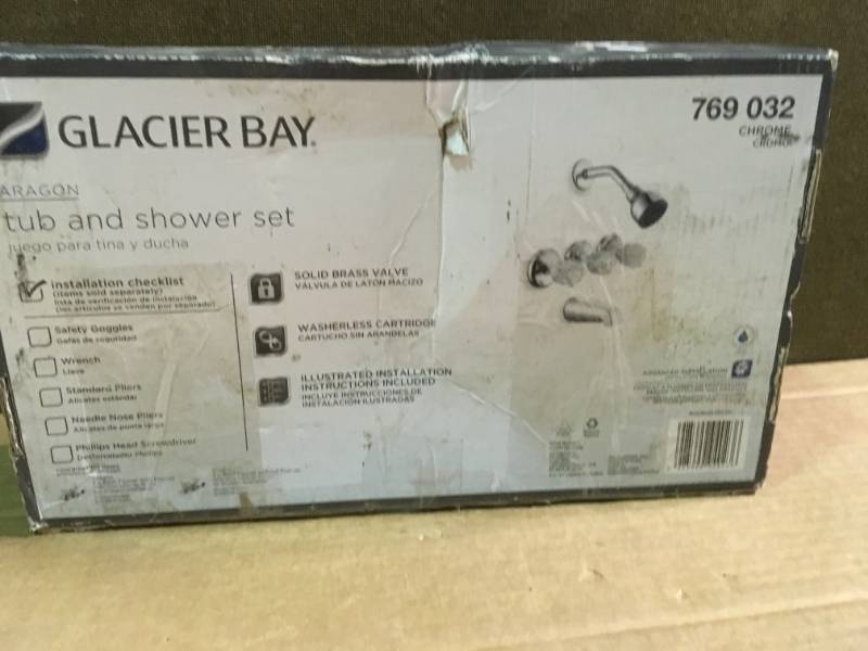 lot 31 image: Glacier Bay Aragon 3-handle 1-spray Tub and Shower Faucet in Chrome G3  in like new condition