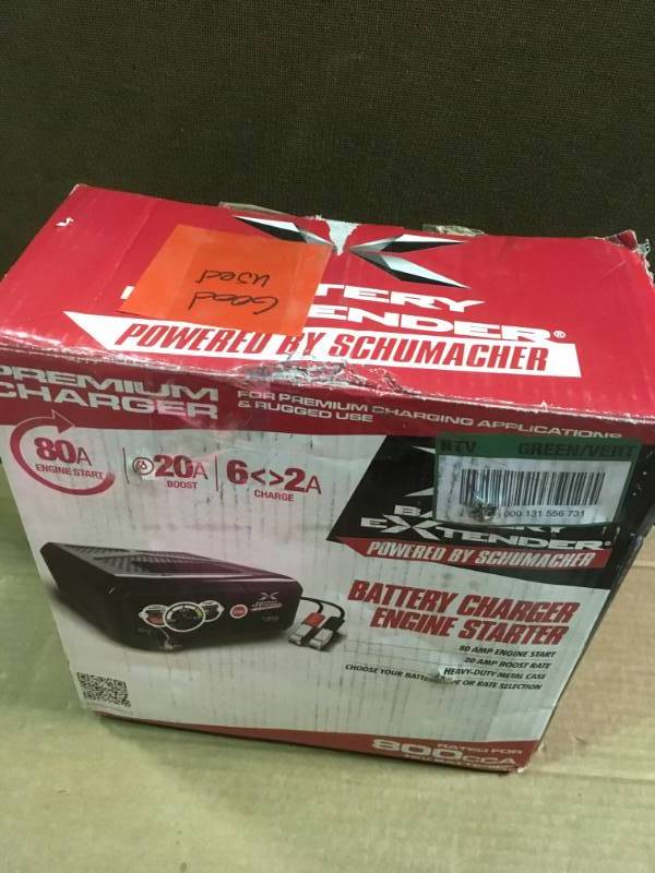lot 79 image: Schumacher Battery Extender 12-Volt, 80 Amp Engine Start, 20 Amp ChargerMaintainer  in like new condition