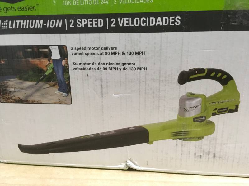 Greenworks G-24 130 MPH 135 CFM 24-Volt Cordless Handheld Leaf Blower - Battery and Charger Included  in like new condition