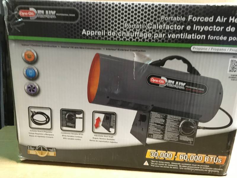 Dyna-Glo Delux 30K-60K BTU LP Forced Air Propane Portable Heater  in like new condition