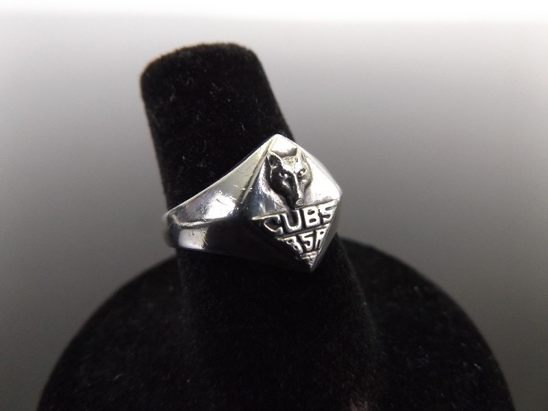 lot 33 image: .925 Sterling Silver Cub Scout Ring Size 6