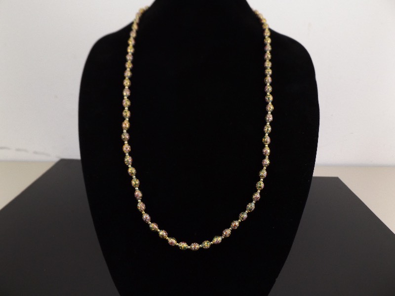 lot 61 image: 32 Cloisonne Bead Necklace