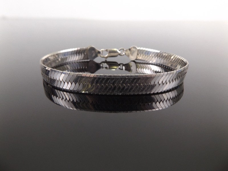 lot 70 image: .925 Sterling Silver Wide Herring Bone Bracelet