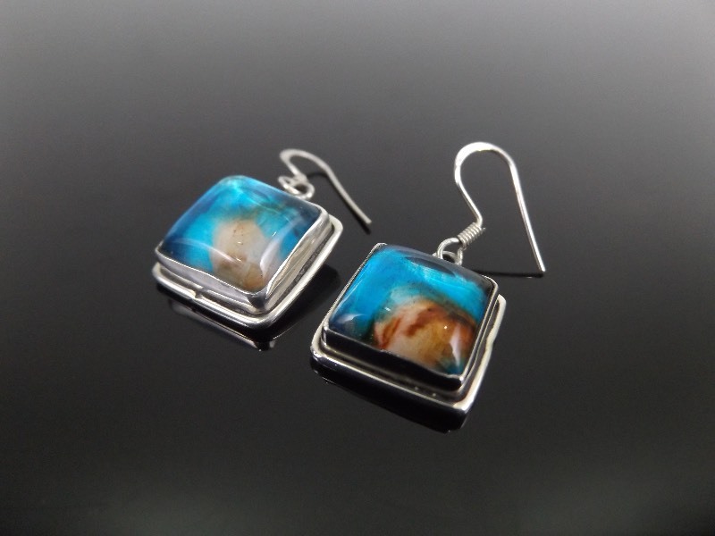 lot 91 image: .925 Sterling Silver Blue Square Art Glass Earrings