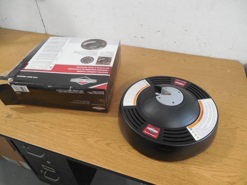 lot 46 image: Briggs & Stratton Briggs and Stratton 14 -in Rotating Surface Cleaner