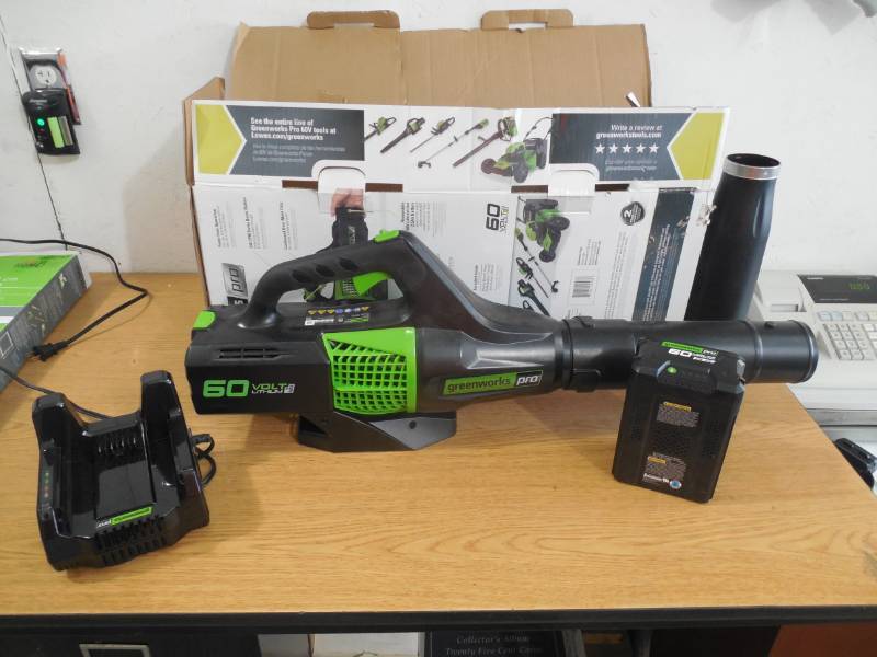 lot 51 image: Greenworks Pro 60-Volt Lithium Ion 540-CFM 140-MPH Brushless Cordless Electric Leaf Blower (Battery Included)