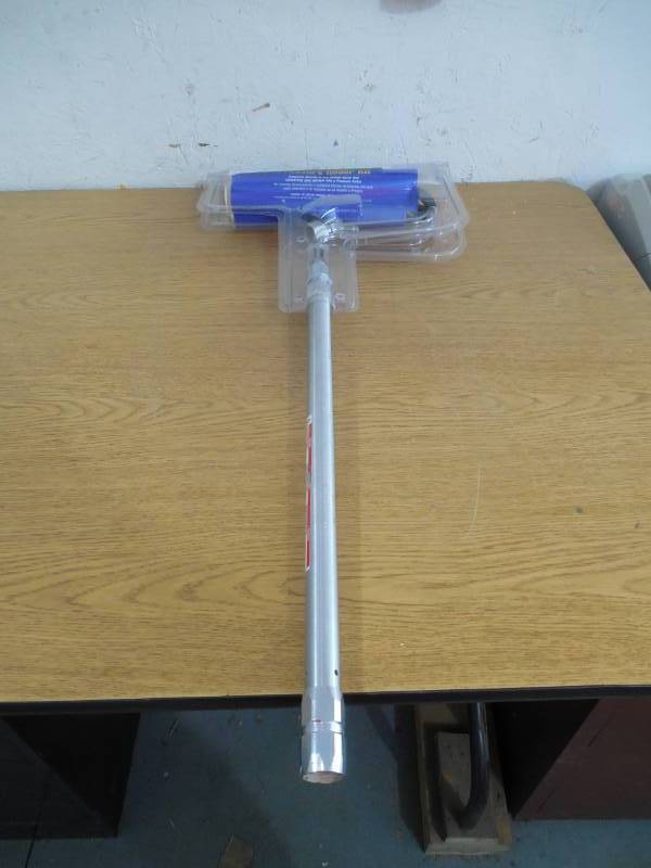 lot 92 image: Graco Pressure Roller Kit