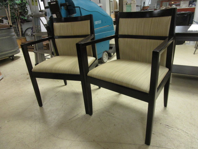 ACCENT CHAIRS