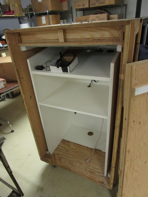 PODIUM W ORIGINAL CASE