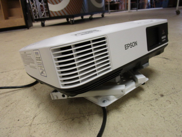 EPSON HDMI PROJECTOR