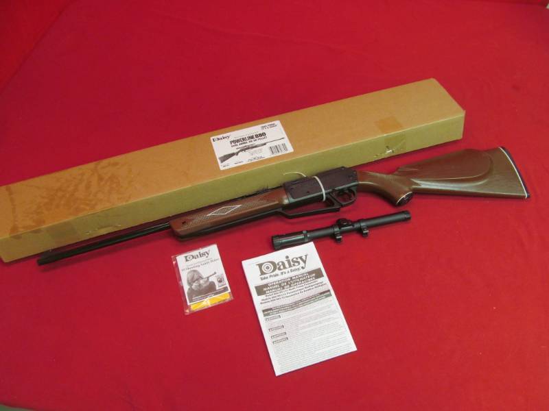 lot 10 image: Firearm
