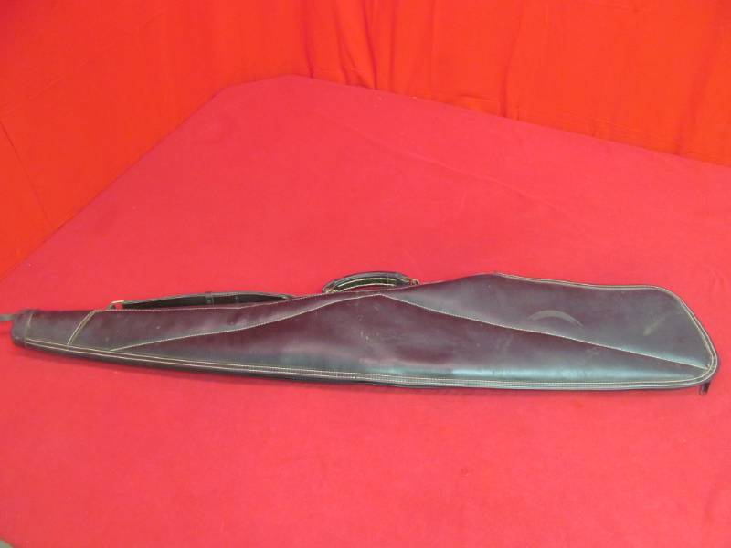 lot 15 image: gun case