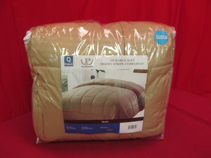 lot 37 image: comforter