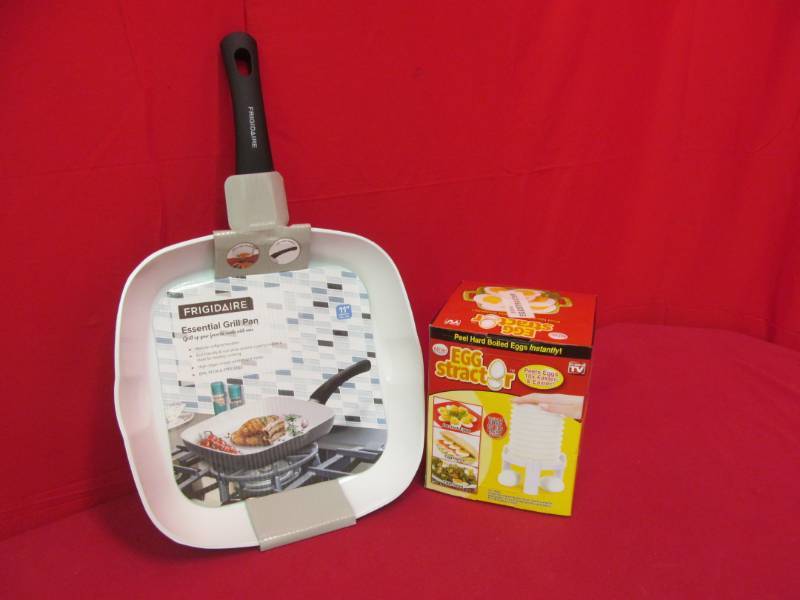 lot 42 image: egg stracto, Frigidaire essential grill pan