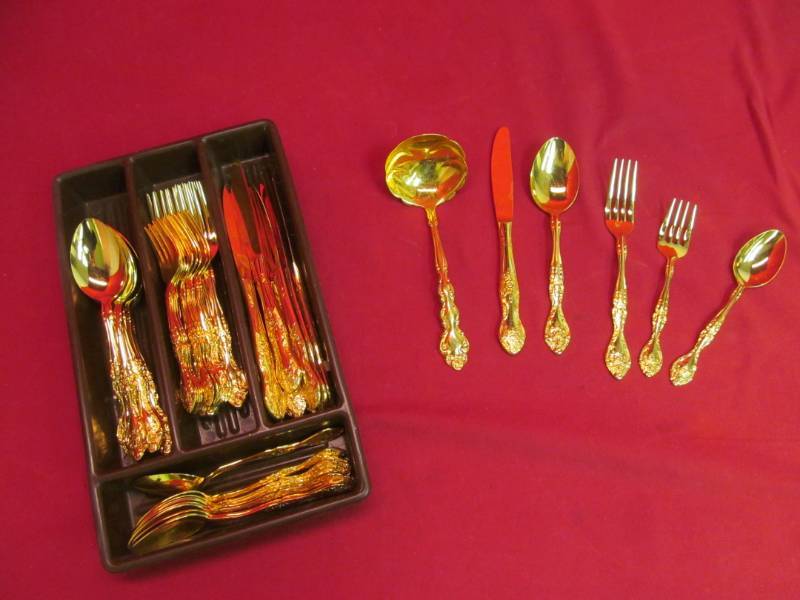 lot 46 image: flatware set