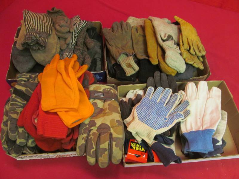 lot 52 image: gloves