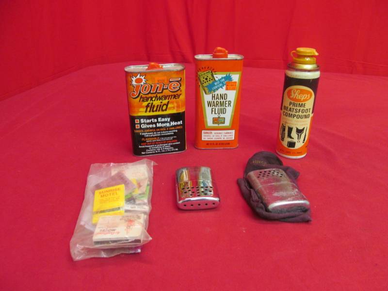 lot 74 image: hand warmers