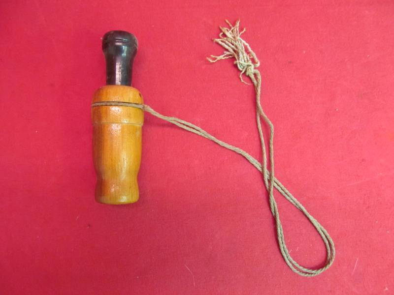 lot 83 image: goose call