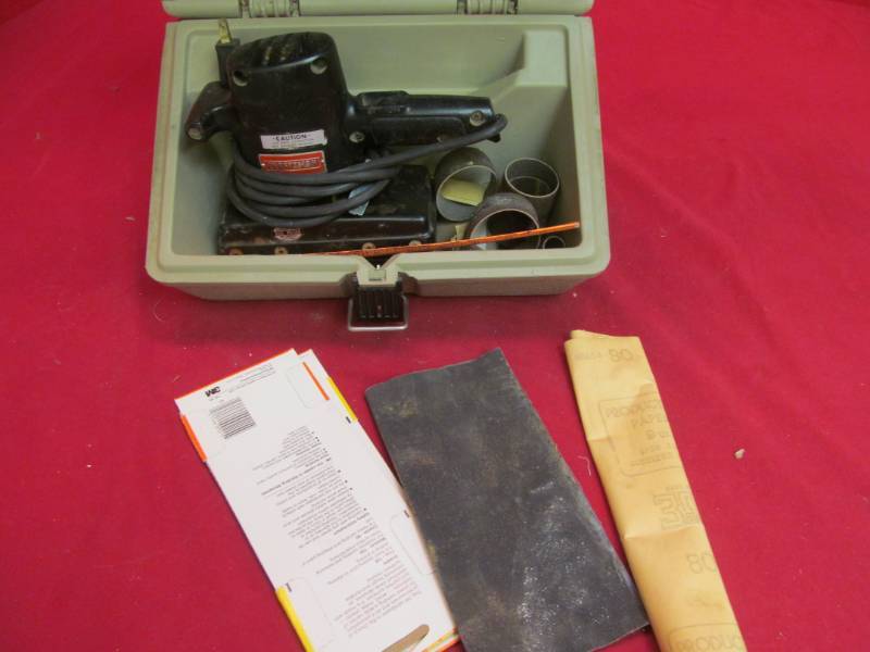lot 112 image: craftsman sander
