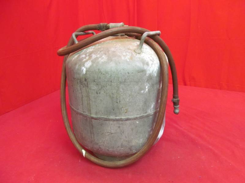 lot 136 image: air tank