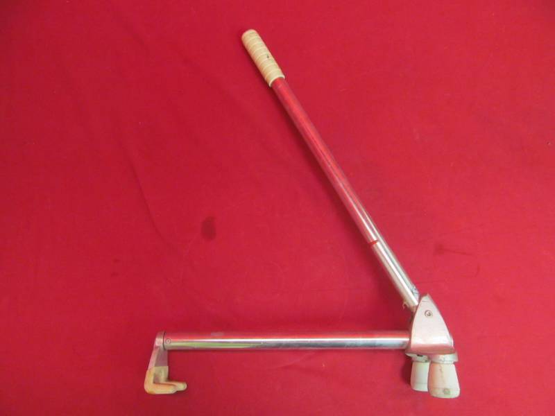 lot 163 image: Easy IN tool