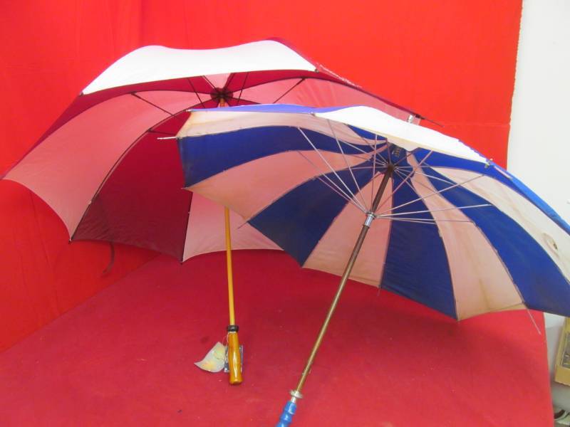 lot 171 image: umbrellas