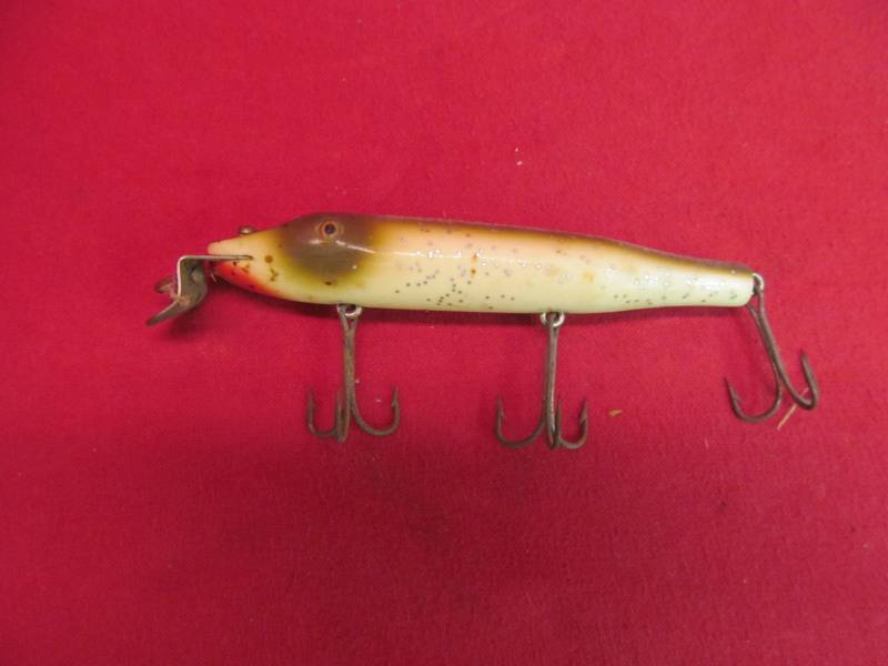 lot 184 image: vintage fishing tackle