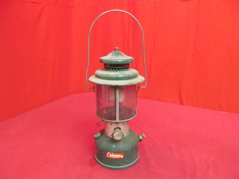 lot 193 image: Coleman lantern