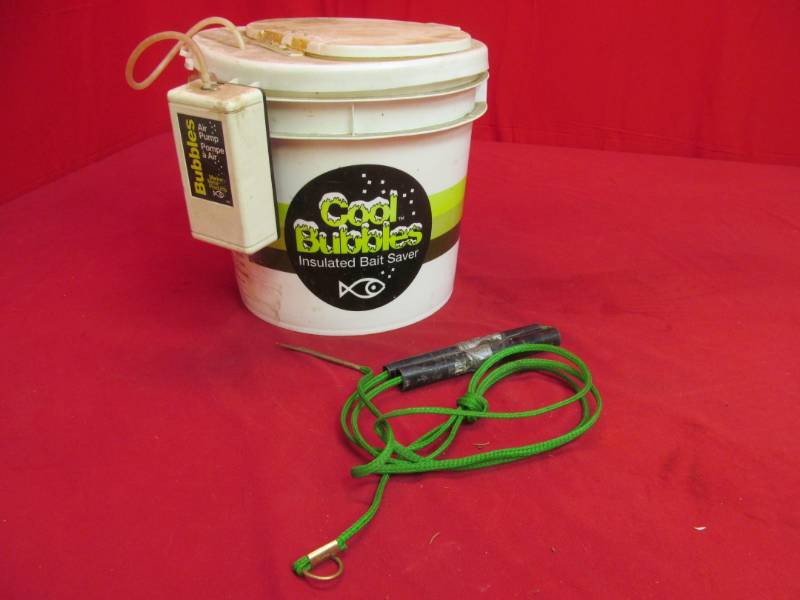 lot 206 image: Cool Bubbles bait saver