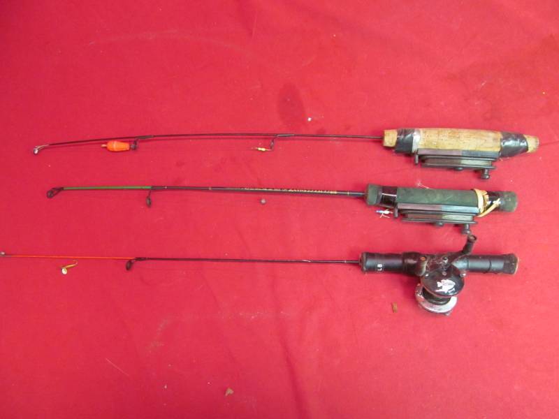 lot 228 image: ice fishing jig sticks