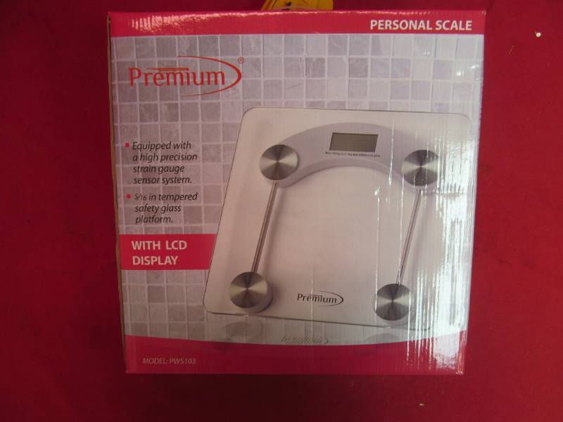 lot 270 image: personal scale