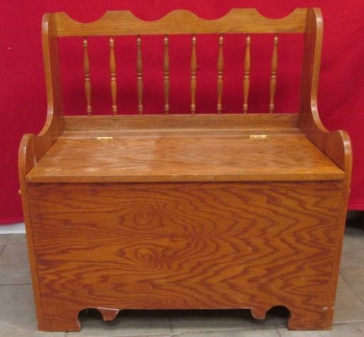 lot 272 image: entrydeacon bench