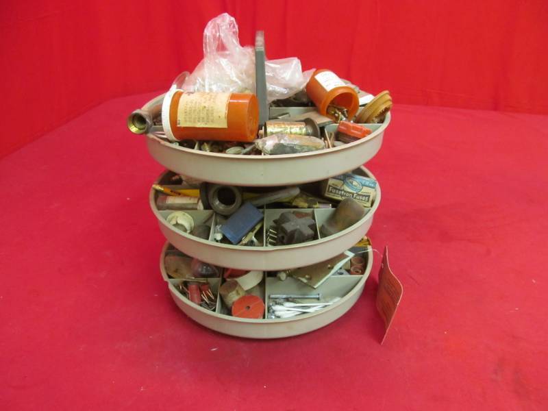 lot 285 image: lazy susan organizer, hardware