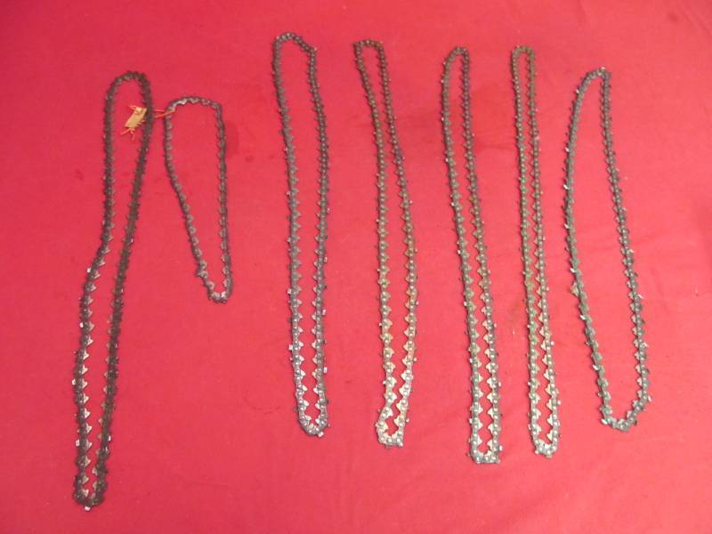 lot 300 image: chainsaw chains