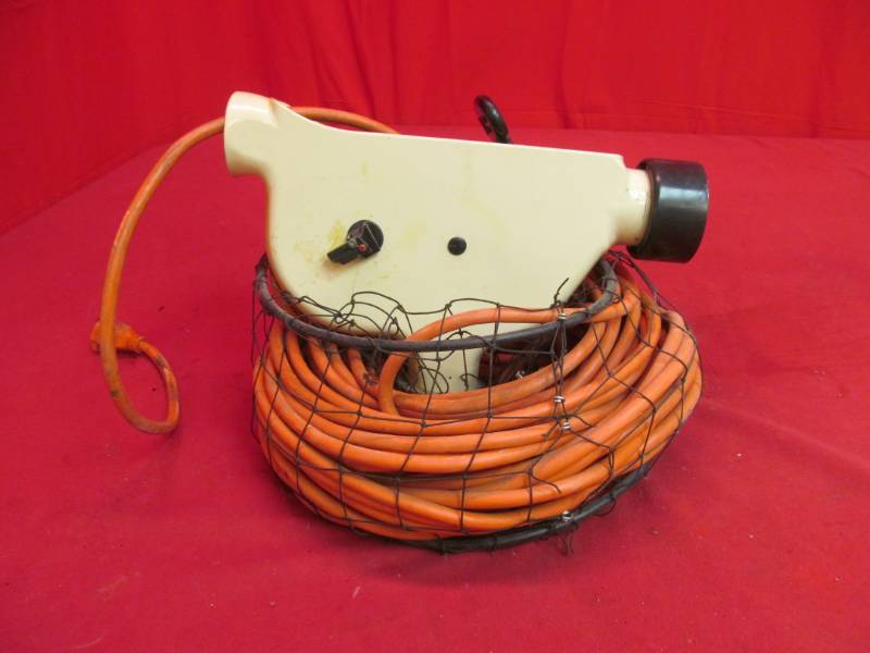 lot 307 image: cord reel with basket, cord