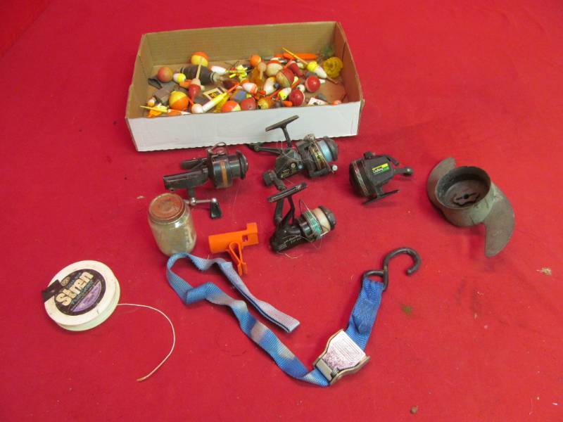 lot 312 image: fishing tackle