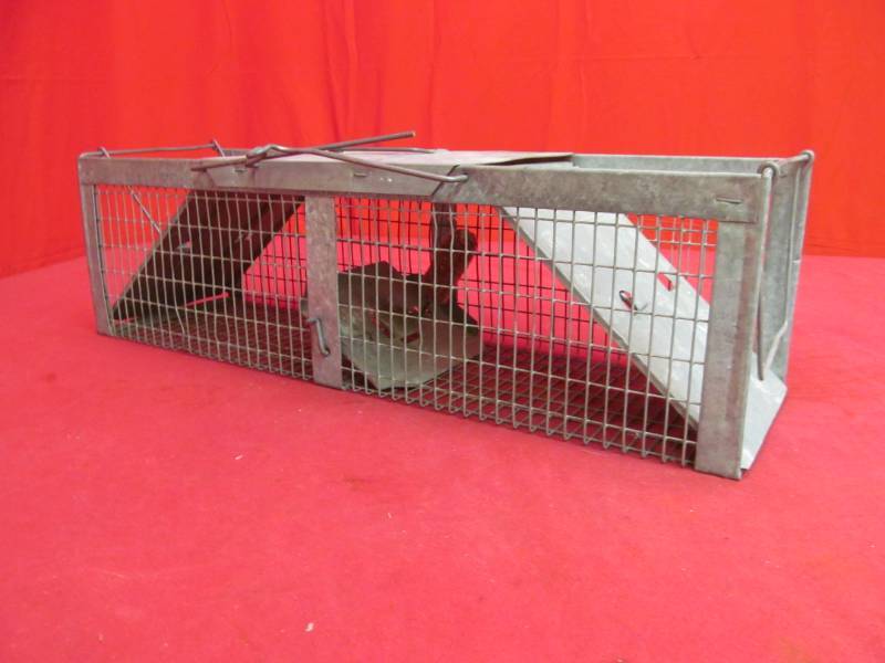 lot 319 image: Havahart live trap